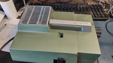 Realist 400 slide projector Model 3111