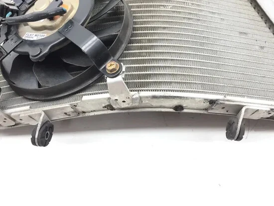 Engine Radiator Cooling Fan 2004 Suzuki GSXR750 2931A x - Image 3 of 4
