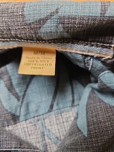 Tommy Bahama Shirt Mens Medium Hawaiian Floral Blue Short Sleeve Button Up - Picture 5 of 7