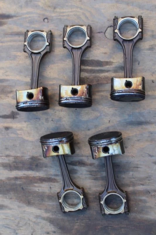 2008 2009 2010 VOLKSWAGEN JETTA ENGINE PISTON ROD ARMS 2.5L CBUA 5 PIECES Foto 2 de 4