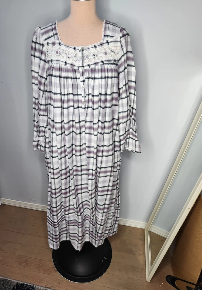 Eileen West 柔软法兰绒睡衣 S 长袖格子花边装饰口袋 全新 — 第 3/4 张图片