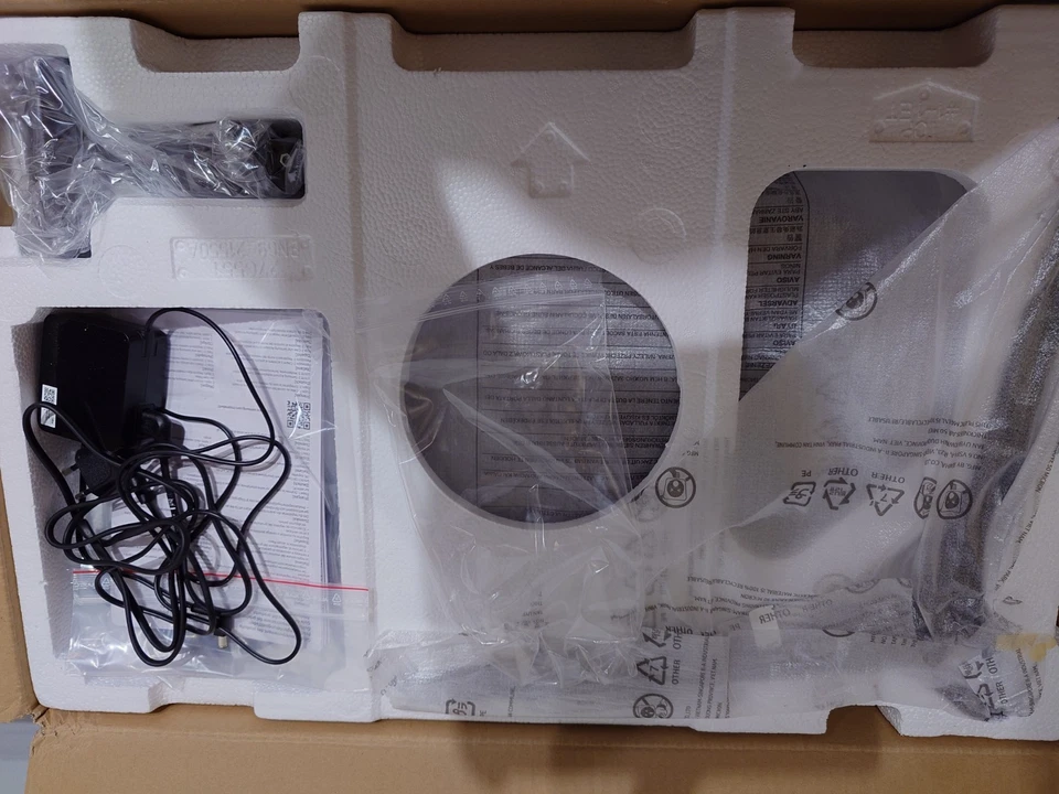 SAMSUNG Odyssey G5 C27G54TQBU/ 27 Zoll/ WQHD 2K Gaming Monitor/ AMD FreeSync  - Bild 3 von 3