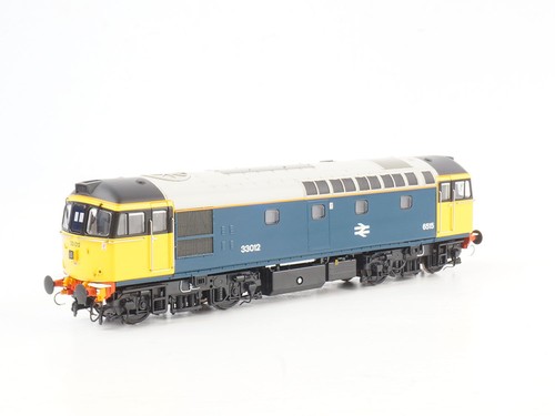 34211 Heljan Spur O Class 33 012 BR blau/gelb | Zustand: New