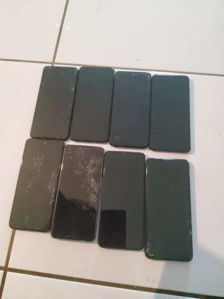 lote smartphones para parte de 8 para piezas Foto 4 de 4