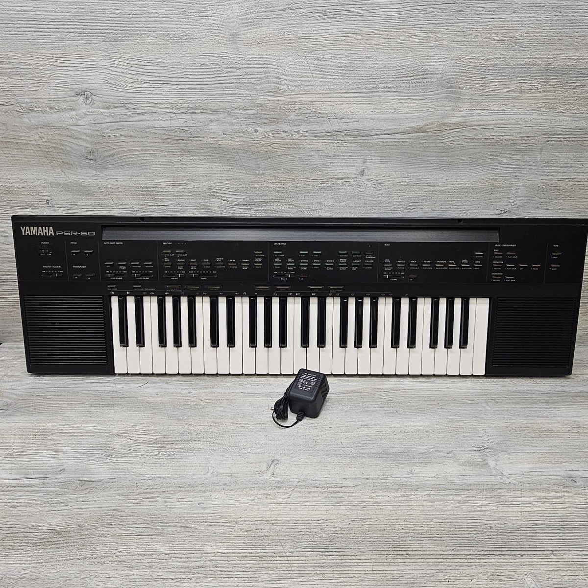 Yamaha PSR-60 Keyboard Synthesizer & Power Supply 49 Keys Tested