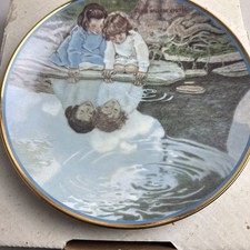 1984 Hamilton Plate looking Glass Riv  A Gard...