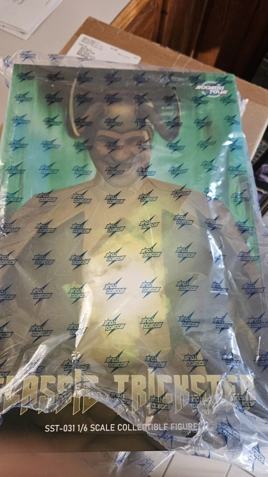 Soo Soo Toys 1/6 Classic Trickster Loki  - Imagem 2 de 4