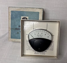 Vintage Parker Instrument DC MilliVoltMeter for Direct Current S25 100 MVDC