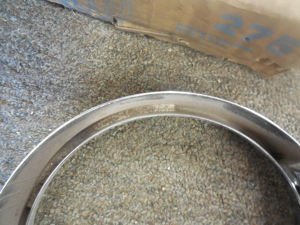 Nuevo de Lote Antiguo 1965 Mercury Meteor Faro Bisel Derecha C5My-13064-A Foto 4 de 4