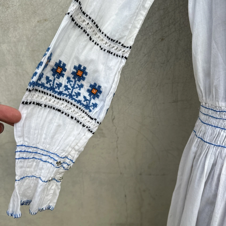 Vintage 1930s Romanian Folk Dress White Linen Blue Floral Hand Embroidered 1920s - Image 4 of 4