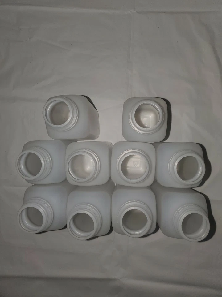 10 Pack 16 oz. Empty Plastic Juice Bottles with Tamper Evident Caps👑 - Image 3 of 4