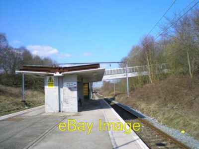 Foto 6x4 Hattersley Station Broadbottom Die Linie vor uns geht in Richtung Manc c2007