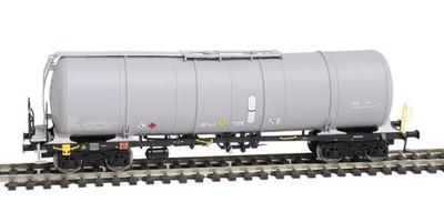 Igra 96210070, Kesselwagen Jet A-1, LBA, Neu & OVP, H0