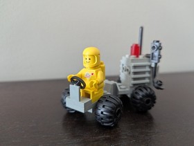 Vintage (1983) LEGO Classic Space set 6823 Surface Transport - RARE