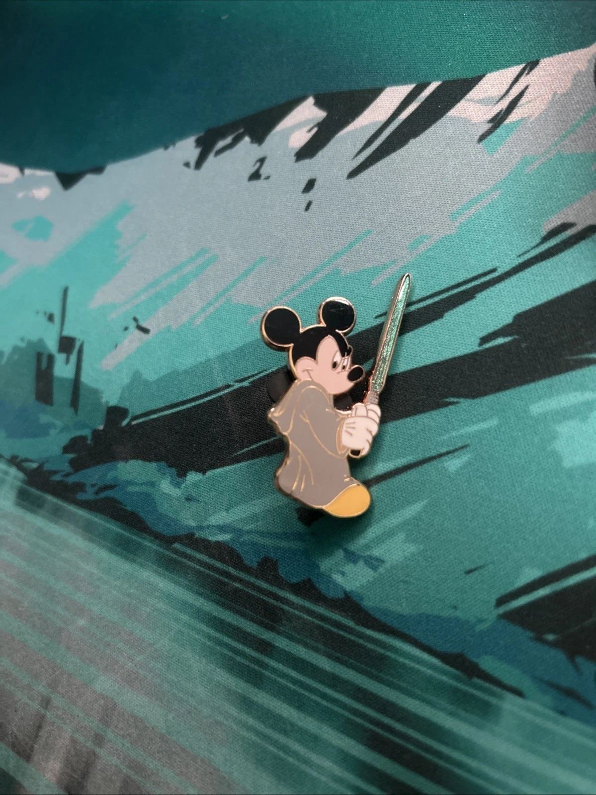 Disney Pin Mickey Mouse As Luke Skywalker 2006