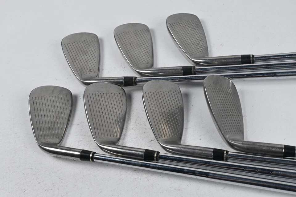 Wilson Di6 Irons / 5-PW+SW / Regular Flex Taper Tech Shafts - Image 3 of 4