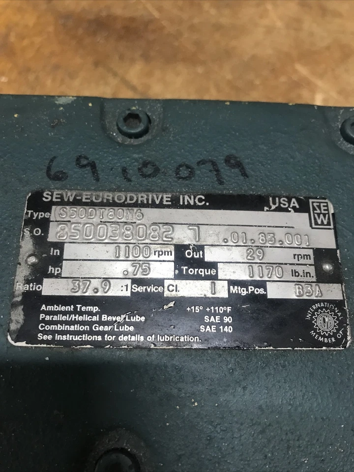 SEW-EURODRIVE 3/4HP GEAR MOTOR 1100 RPM 230/460 1-1/4” Shaft 37.9:1 Ratio - Image 2 of 4