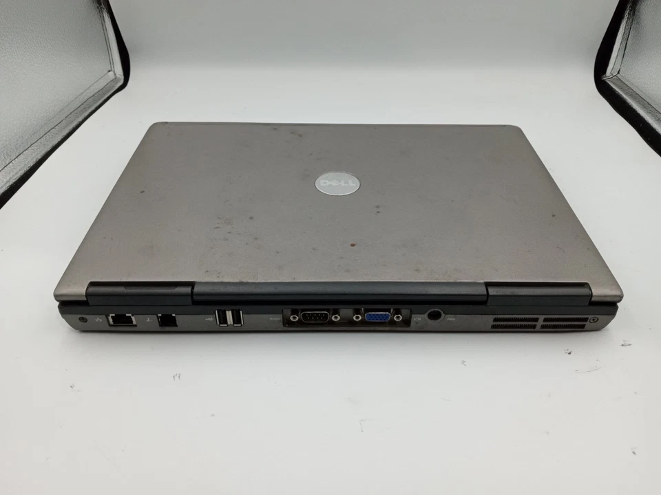 Dell Latitude D620 Laptop Intel Core Duo 2GB RAM 320GB HDD XP RS232 *READ* -RR - Image 4 of 4