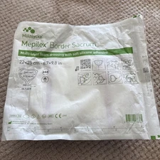 1 Large Molnlycke Mepilex Border Sacrum 8.7 x 9.8 in / 22 x 25 cm Exp 07/2027.