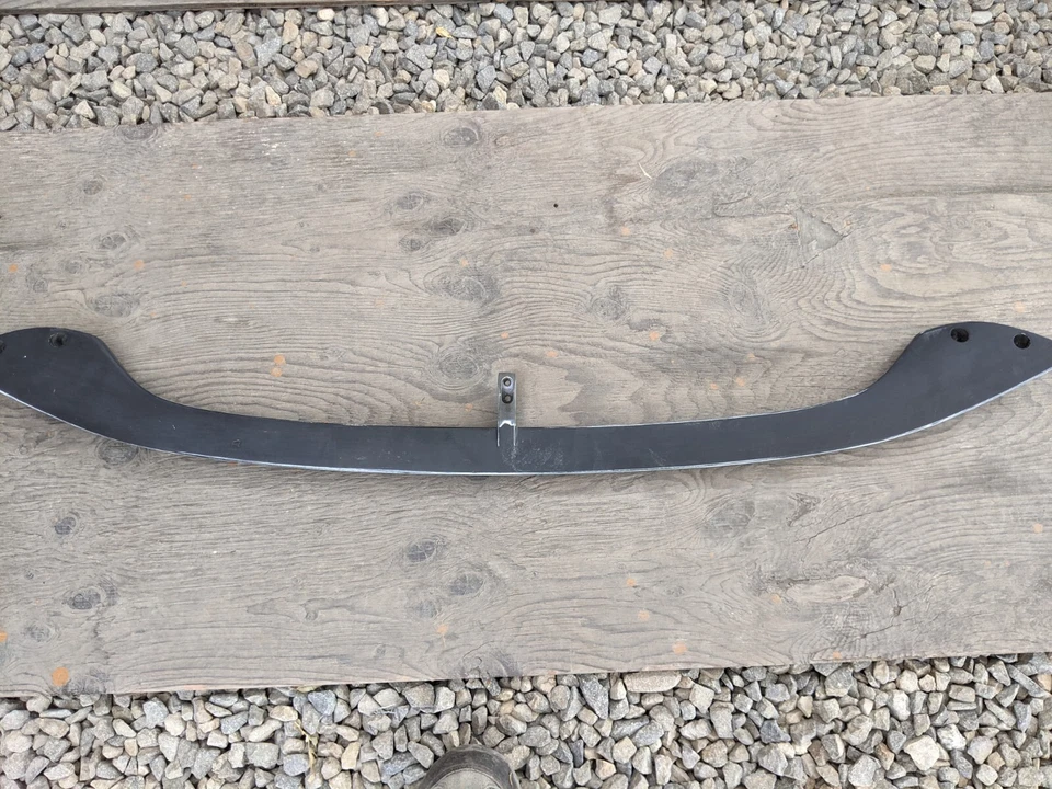 Ferrari F12 Berlinetta, alerón delantero, labio, Valence 84363910 OEM Foto 2 de 4