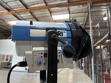 Arri L5-C LED Fresnel W/Barndoors and Stand Mount, DMX CAPABLE