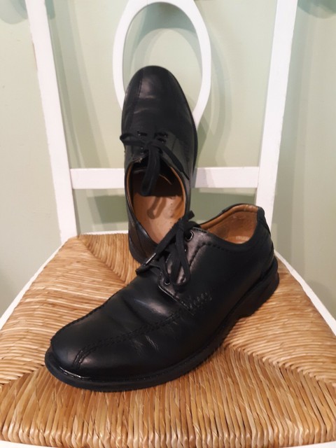 mens clarks black shoes