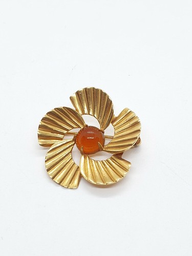PLAQUÉ OR ancienne pique broche ,chapeau =perle couleur