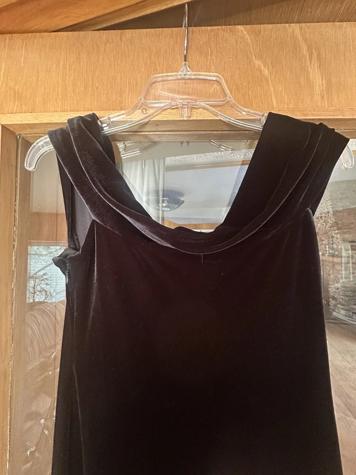 Vtg. Robbie Bee Long Black Maxi Velvet Velour Dress Size 8 - Image 3 of 4