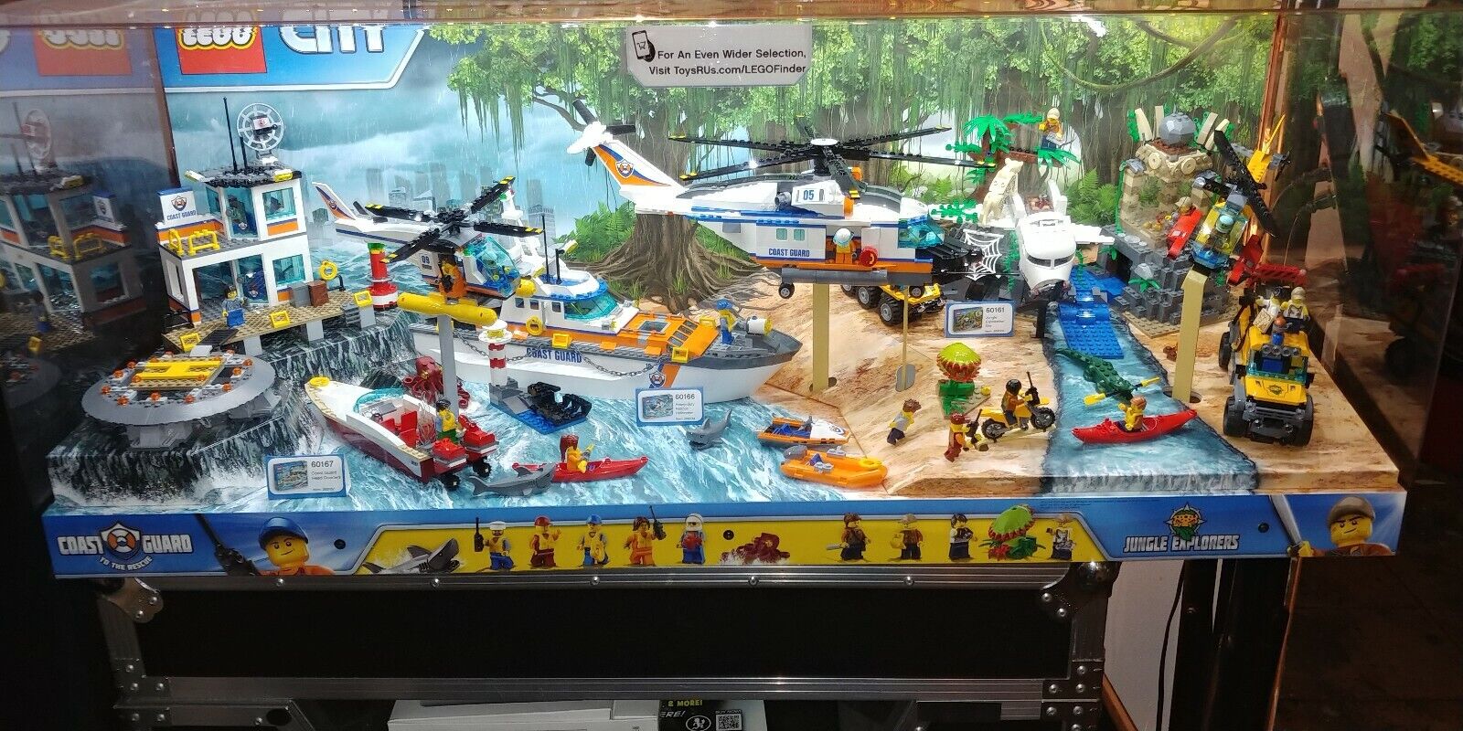 Udgående pop Regelmæssighed Toys R Us Store Lego. City Display Case Sets | eBay