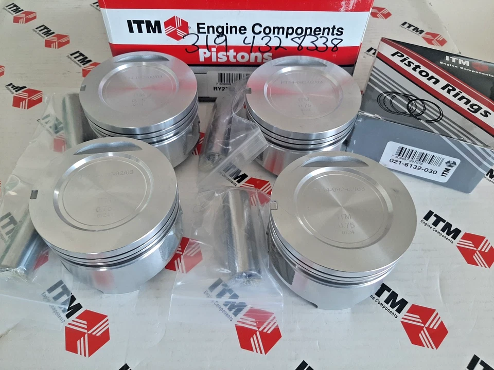 Toyota  22R & 22RE 85-95 Pickup, 4Runner Pistons & Rings +.030 Oversize - Image 2 of 3