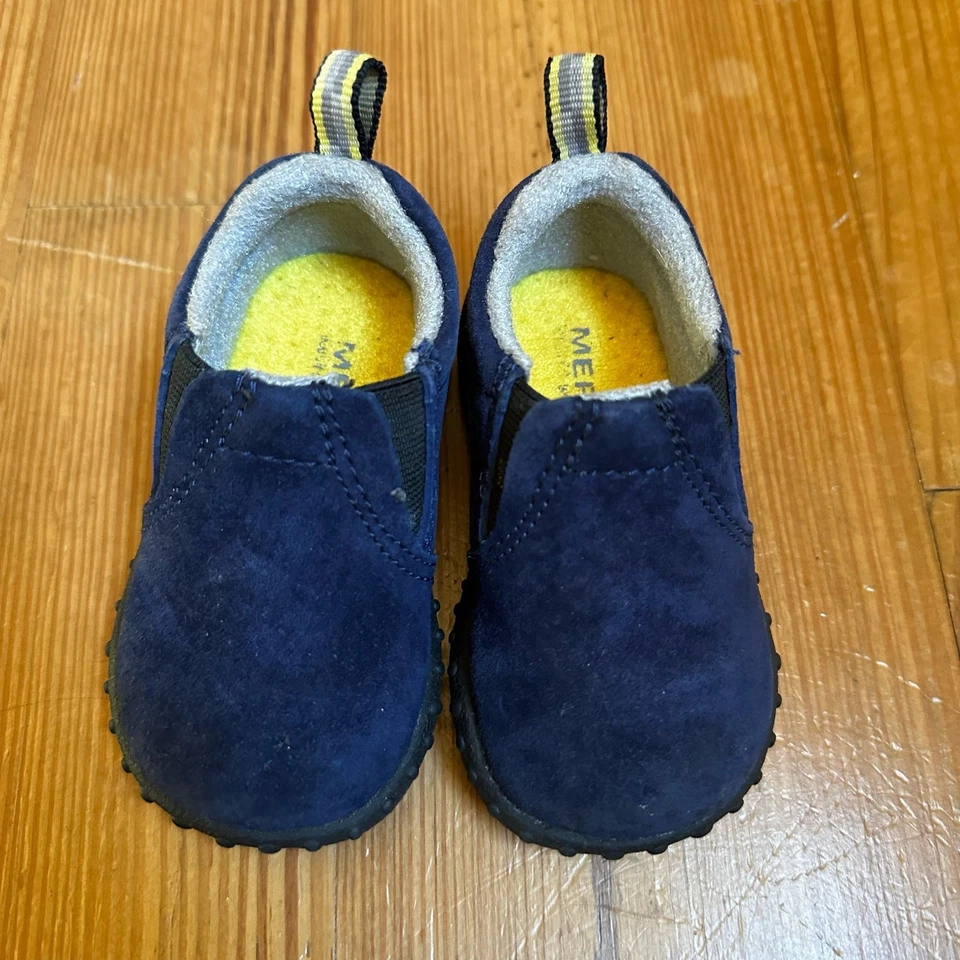 Mocassim Merrell azul marinho camurça couro sola de borracha tamanho 3 novo sem etiquetas - Imagem 2 de 4