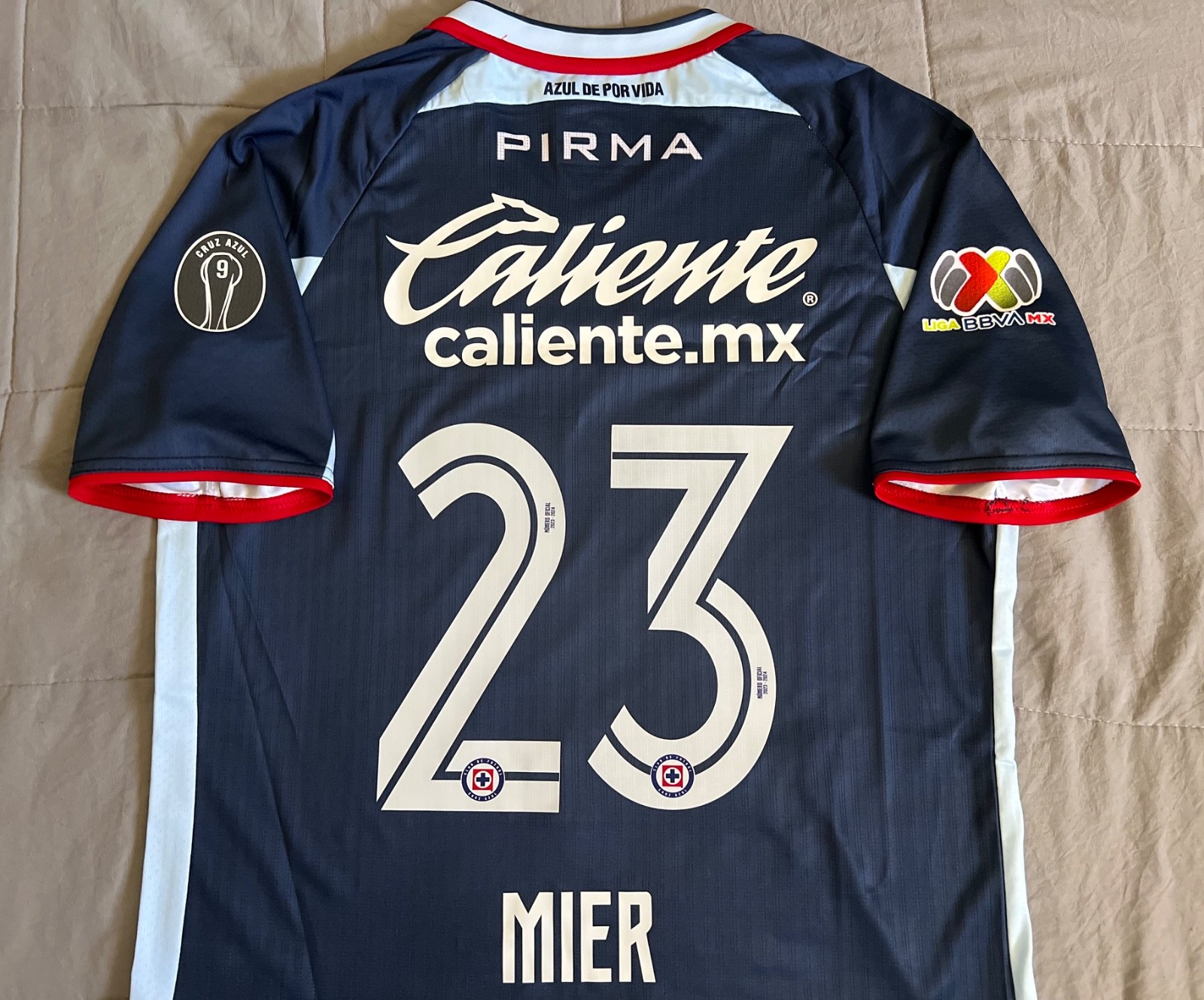 PIRMA CRUZ AZUL 2do JERSEY DE PORTERO 23/24 VERSION JUGADOR KEVIN MIER (23)