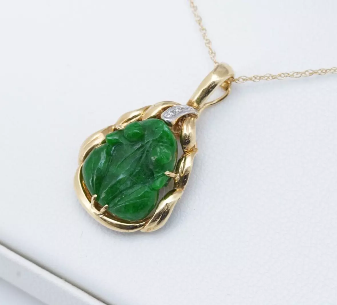 Jade on sale frog necklace