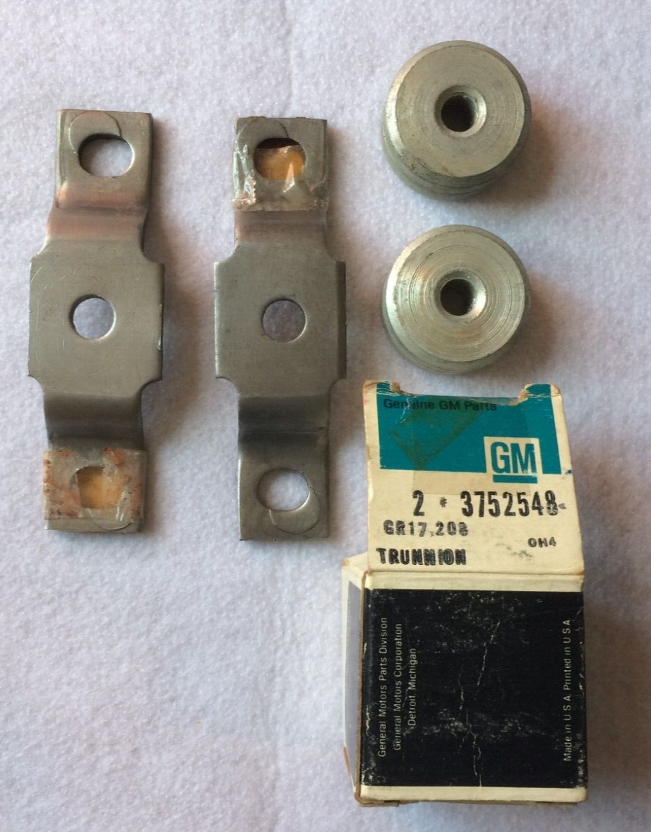 Pair NOS GM 3752548 Trunnions and 3752549 Trunnion Brackets, 195866 Fleetside eBay