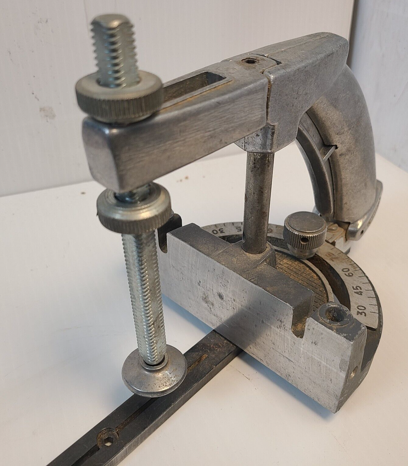 Shopsmith Miter Gauge with Pistol Grip HoldDown Clamp with T Slot