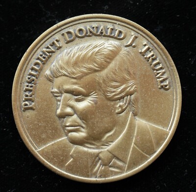 KAPPYS  G9183 PRESIDENT TRUMP INAUGUAL 2017   WHITE HOUSE  44MM CHALLENGE COIN