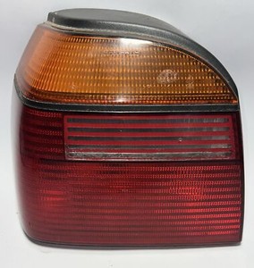 Heckleuchte L VW Golf 1.4 1HXO/1HX1/1EXO Bj 1995
