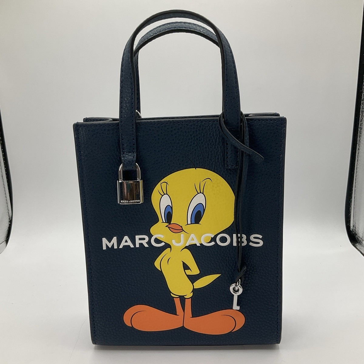 MARC JACOBS Looney Tunes ショルダー バッグ s-l1200.jpg