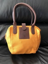 kleine sommerliche Handtasche