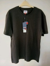 Image of TOMMY JEANS MENS BLACK T'SHIRT SIZE LARGE TOMMY BADGE 100% COTTON MINT-BNWT
