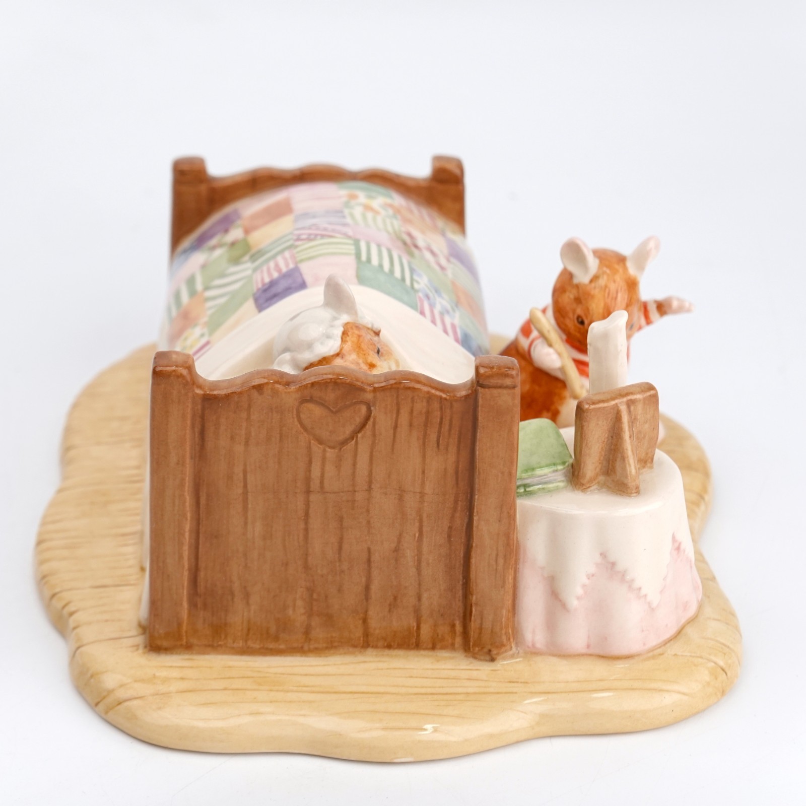 Royal Doulton Brambly Hedge “Happy Birthday Wilfred” DBH45 Figurine 26/3000 RARE