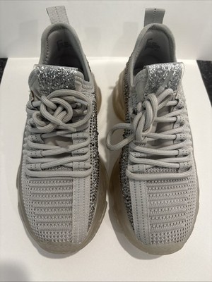 Steve Madden Girls Size 2 Gray And Silver Glitter Tennis Shoes Worn Once