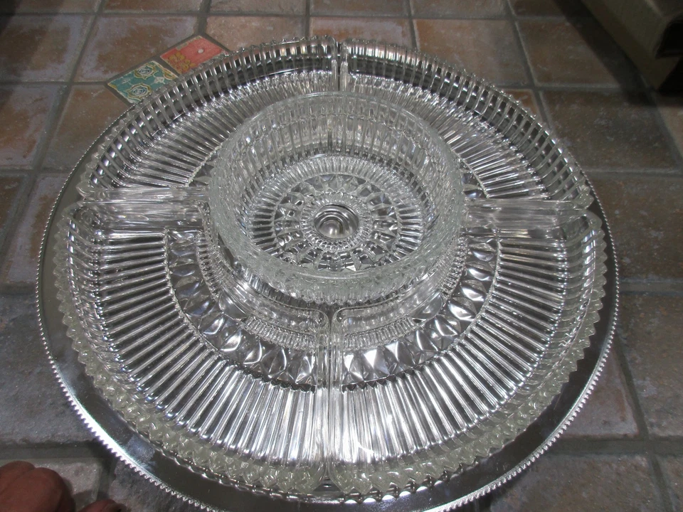 Juego de servir bandeja Lazy Susan Relish cromada y vidrio Kromex de colección años 50 ##200 con caja Foto 3 de 4