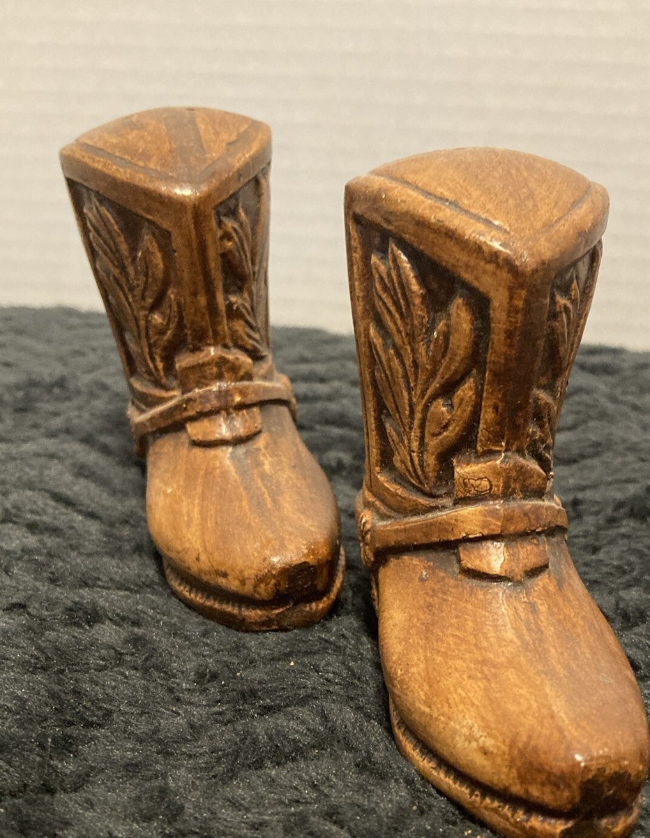 Vintage Treasure Craft Ceramic Cowboy Boots Salt And Pepper
