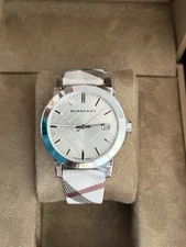 Brand New Burberry BU9022 38mm Heritage Check Stainless Steel Women's Watch