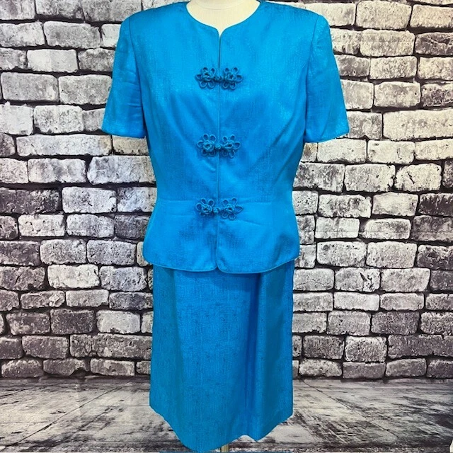 Safe Silk By Adrianna Papell Turquoise 2 Piece Suit Size 14
Opens in a new window or tab