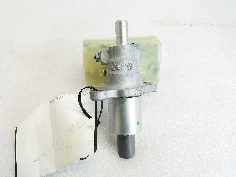 00 01 02 03 04 05 06 Mercedes-Benz MERCEDES CLASE CL Cilindro Maestro Foto 4 de 4