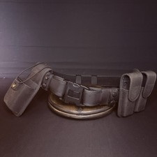 Bianchi Nylon Duty Belt 40"- 46" w/Radio Pouch 10mm, .45 Pouch Belt Keepers