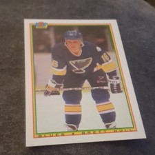 Bowman 1990 Brett Hull St. Louis Blues Hockey Card #24 NHL Base Set