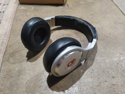 Monster Beats by Dr. Dre Pro Beats Over the Ear Headphones Silver Tested Working